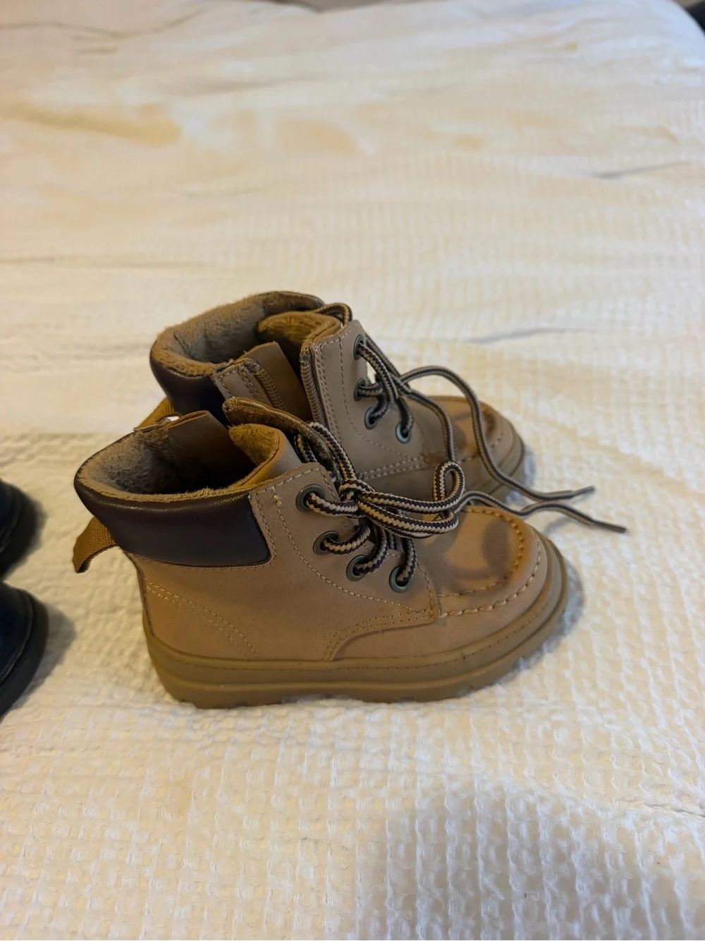 Dr. Martens Kids Black and Tan Lace-Up Boots - Dual Pair
